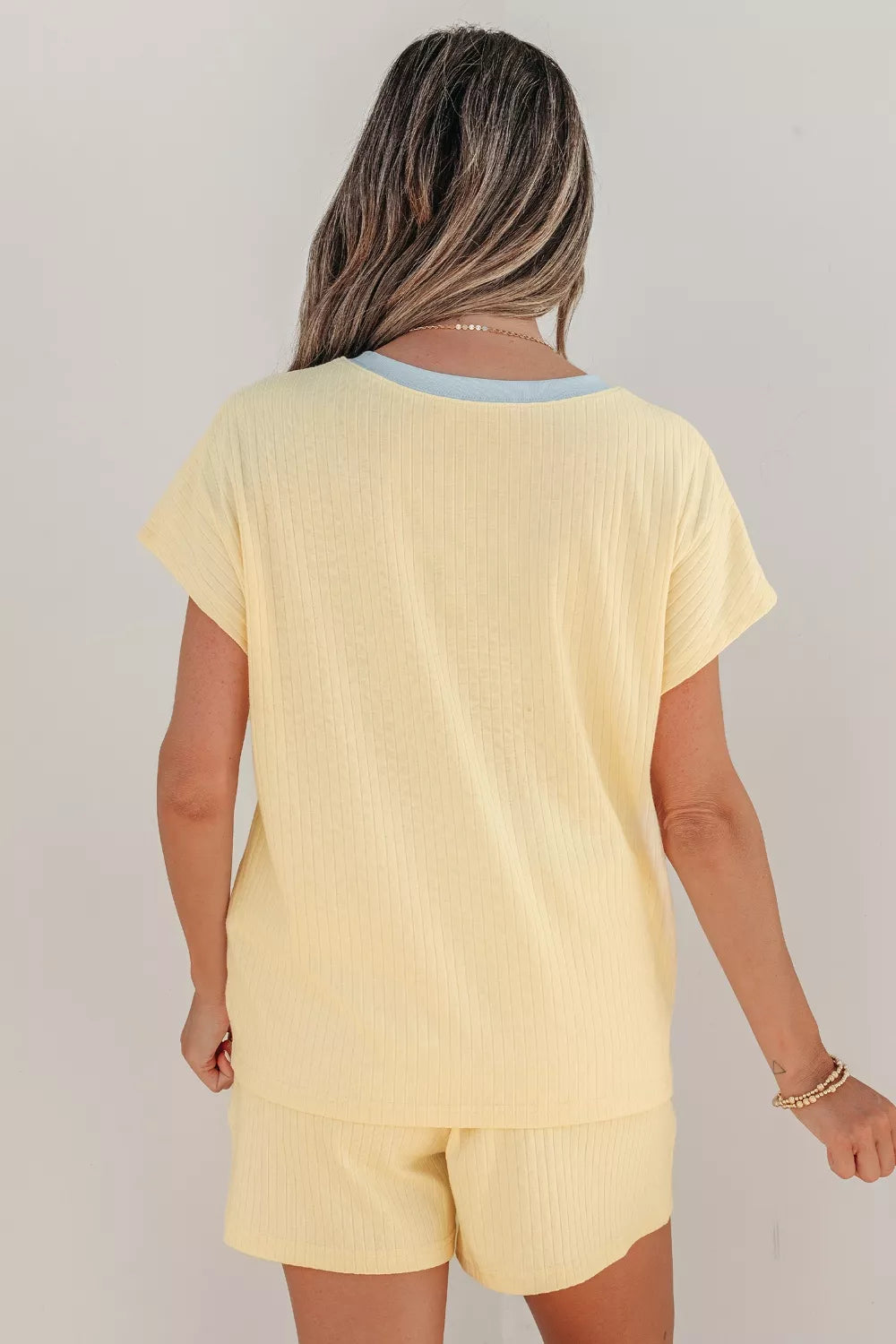 Soft Ribbed Color Block Trim Casual Short Set Secondary image