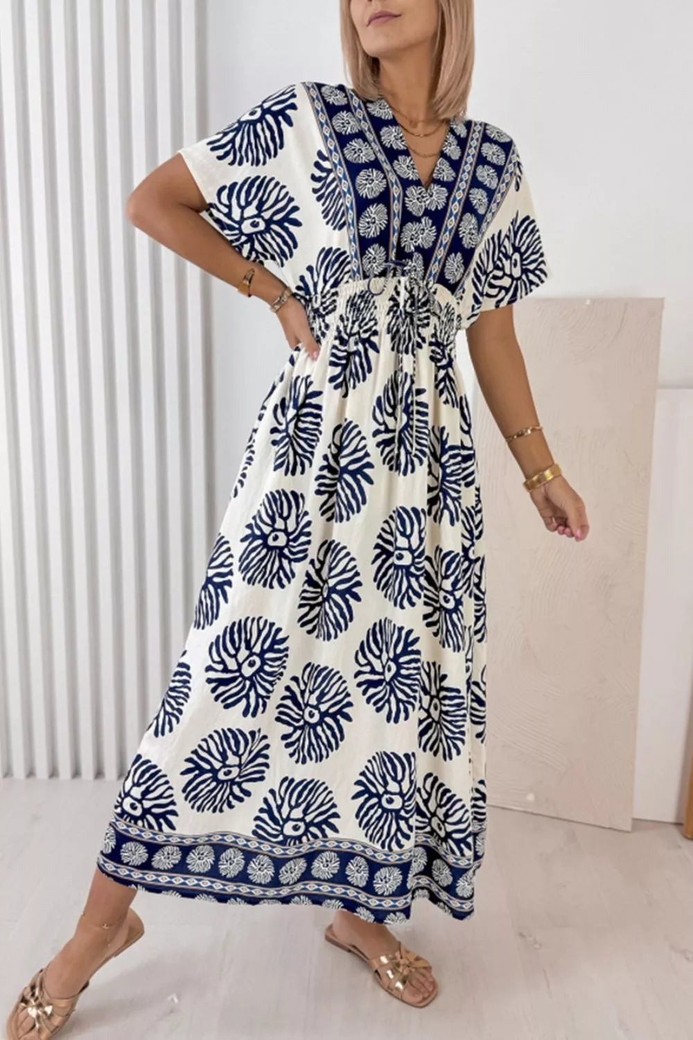 Floral Print Contrast Patchwork V Neck Dolman Dress Secondary image
