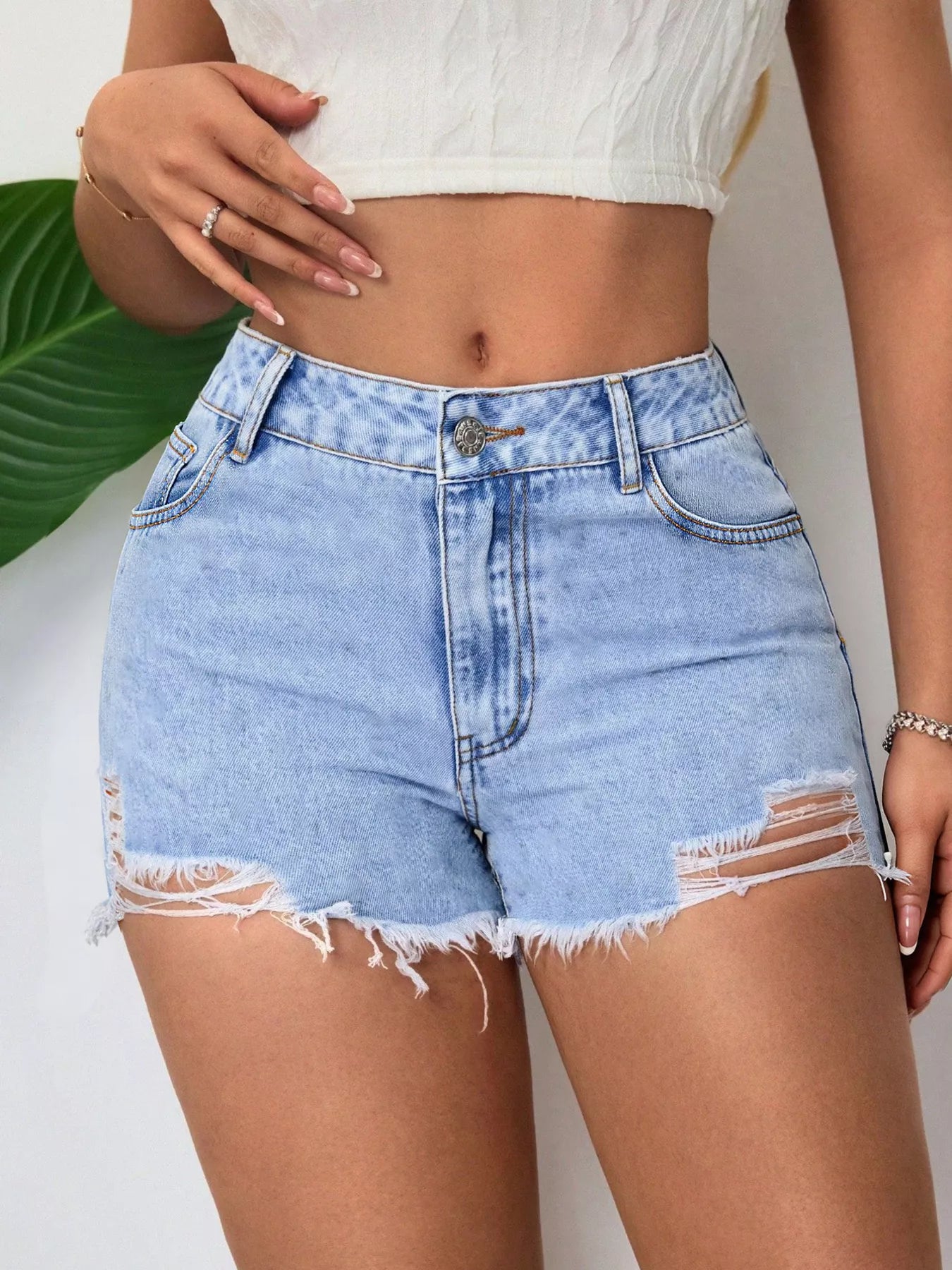 Distressed Raw Hem Denim Shorts Secondary image