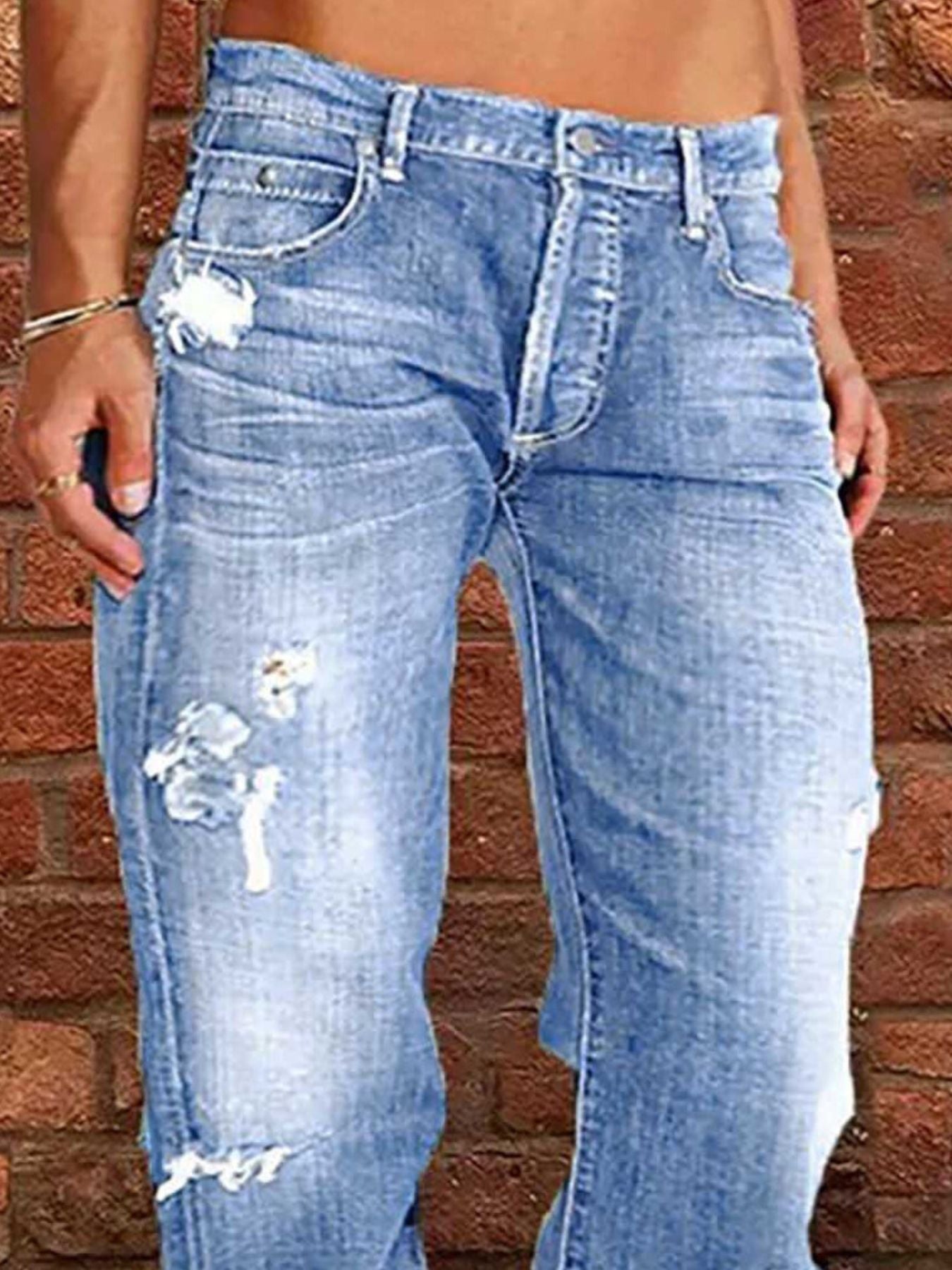 Distressed Loose Fit Jeans Secondary image