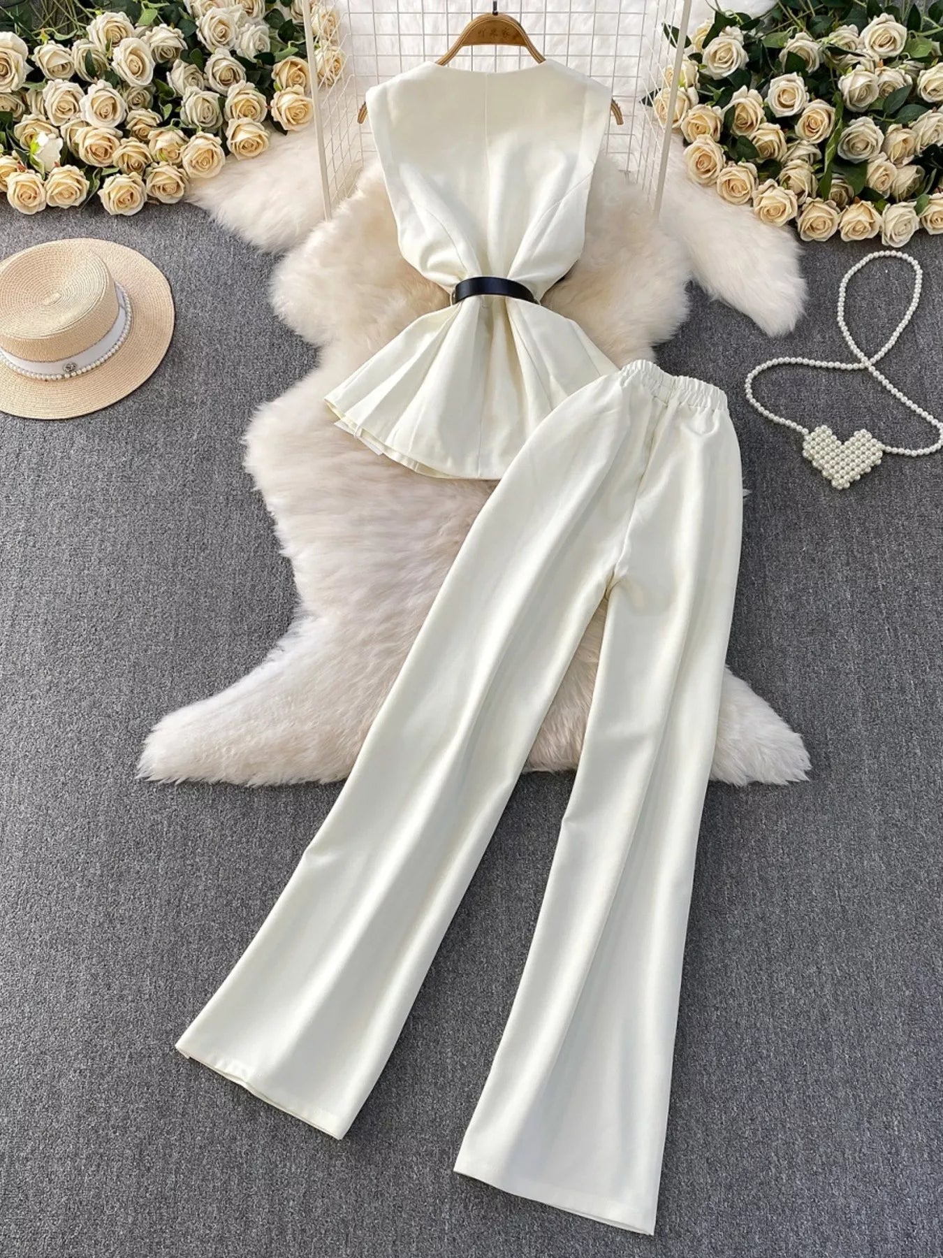 Sleeveless Top and Wide-Leg Pants Set Secondary image