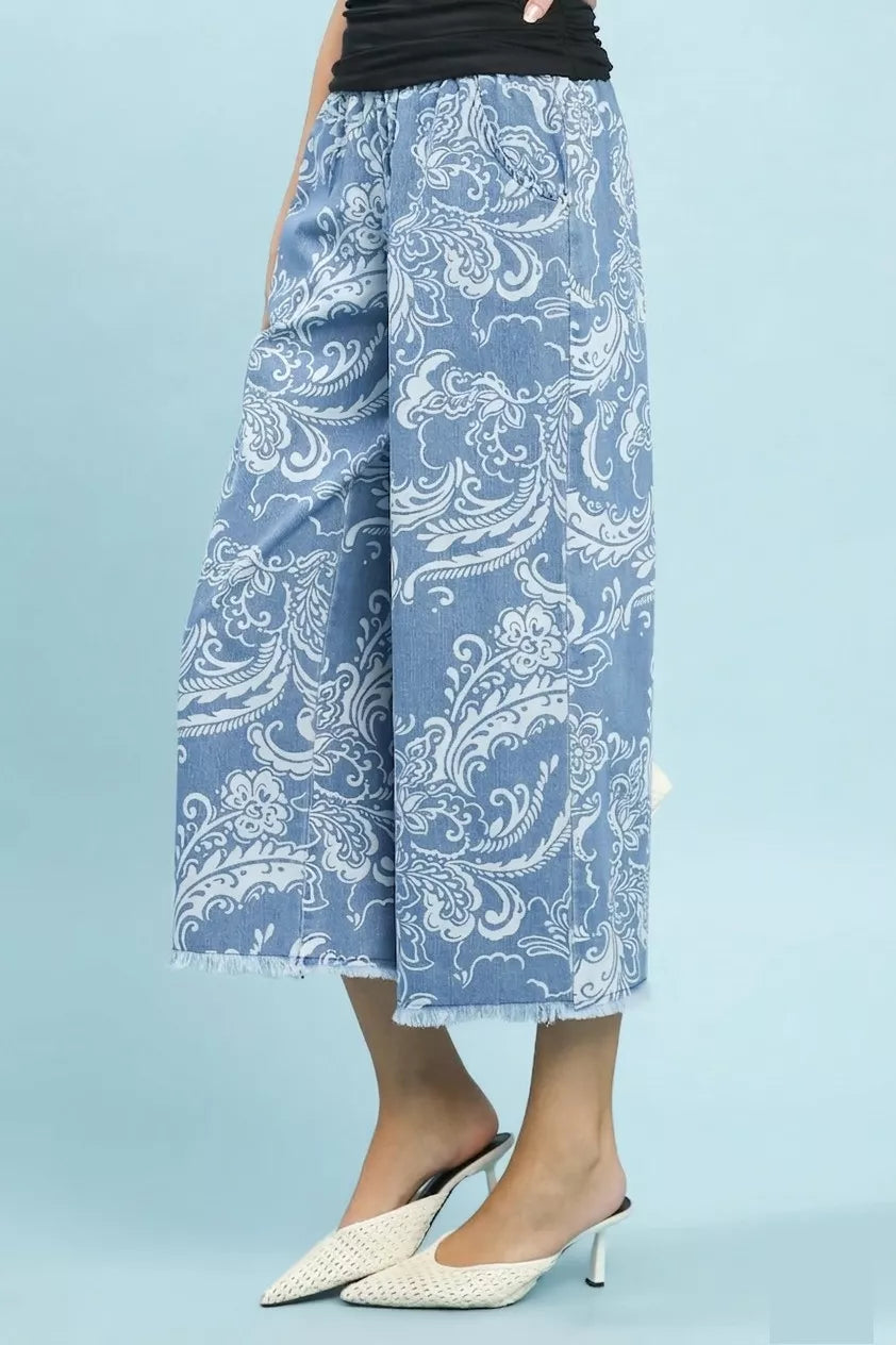 Umgee Stone Wash Wide Leg Crop Pants Secondary image