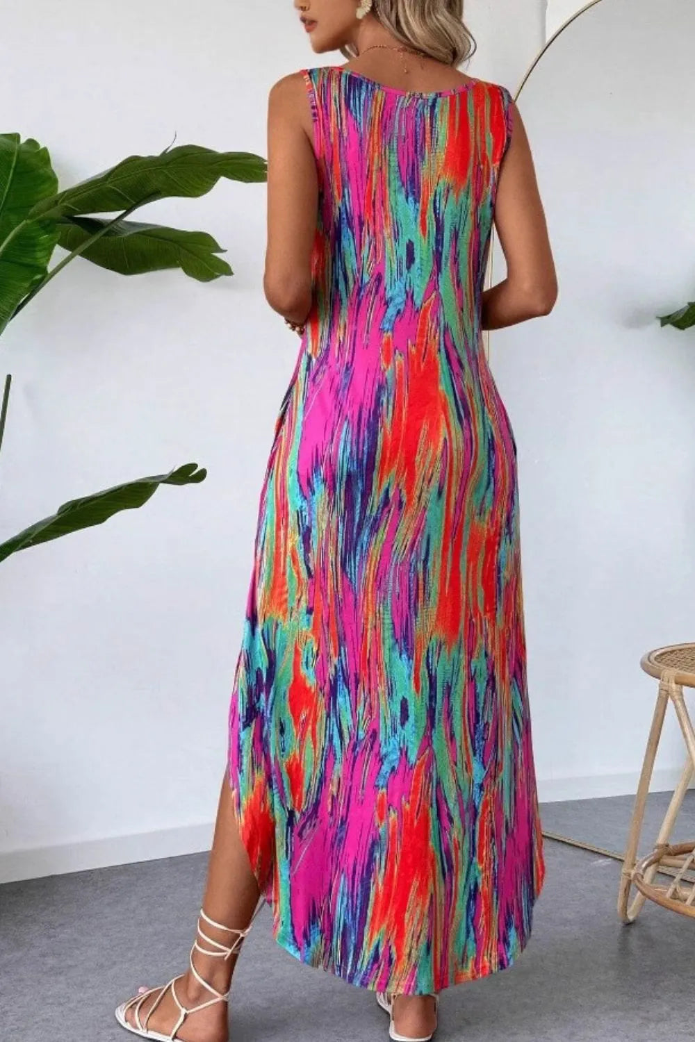 Scoop Neck Sleeveless Dress with Pockets Secondary image