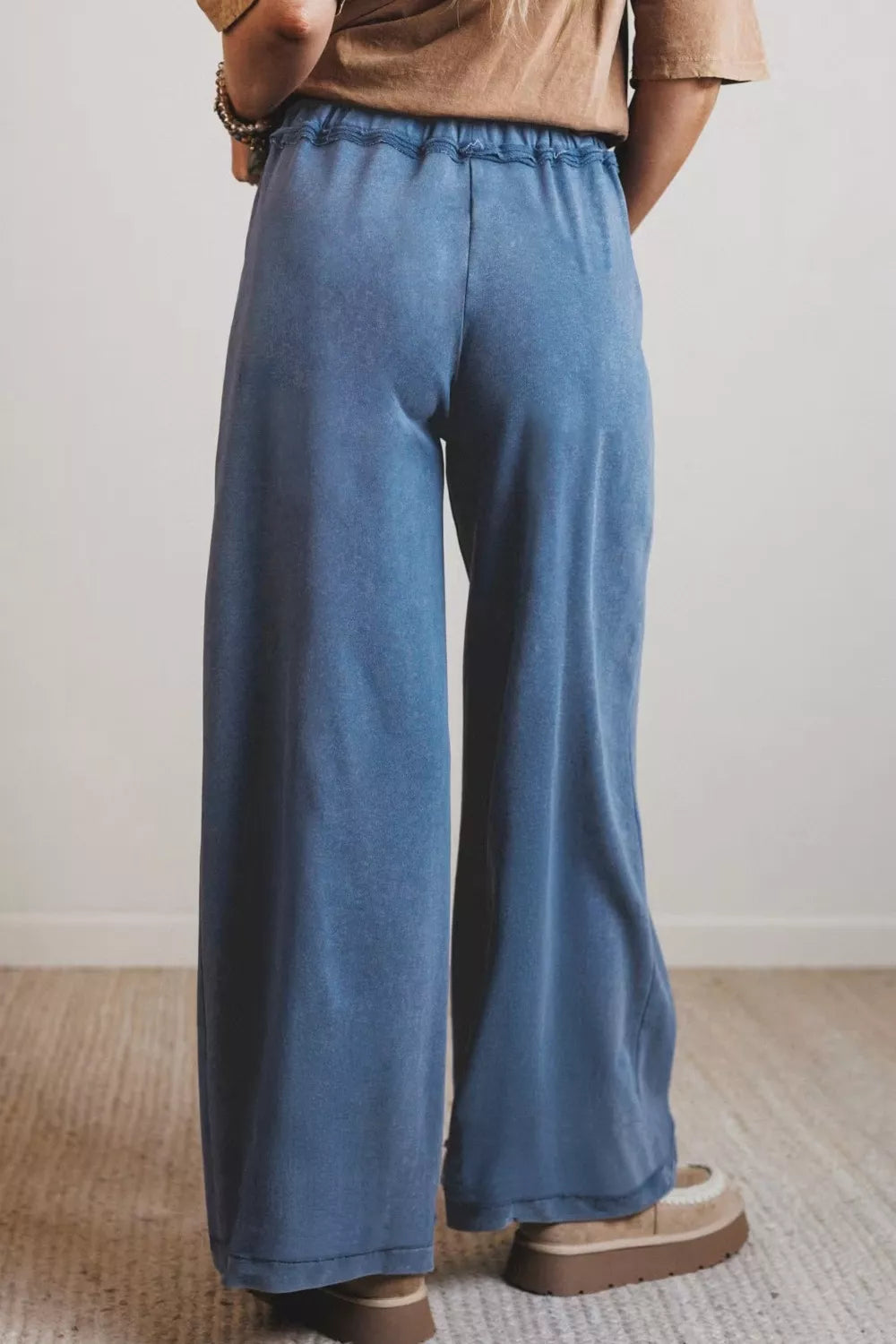 Relaxed Fit Drawstring Jeans Secondary image
