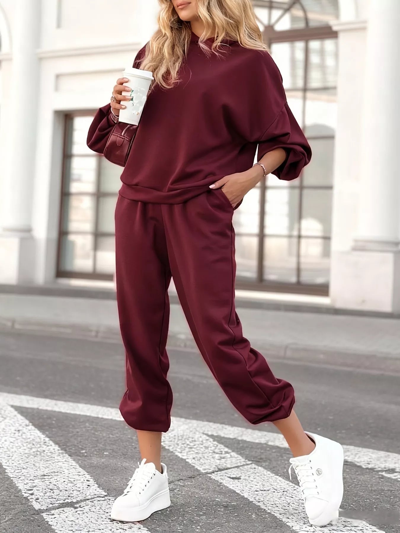 Casual Hoodie and Cropped Pants Set Secondary image