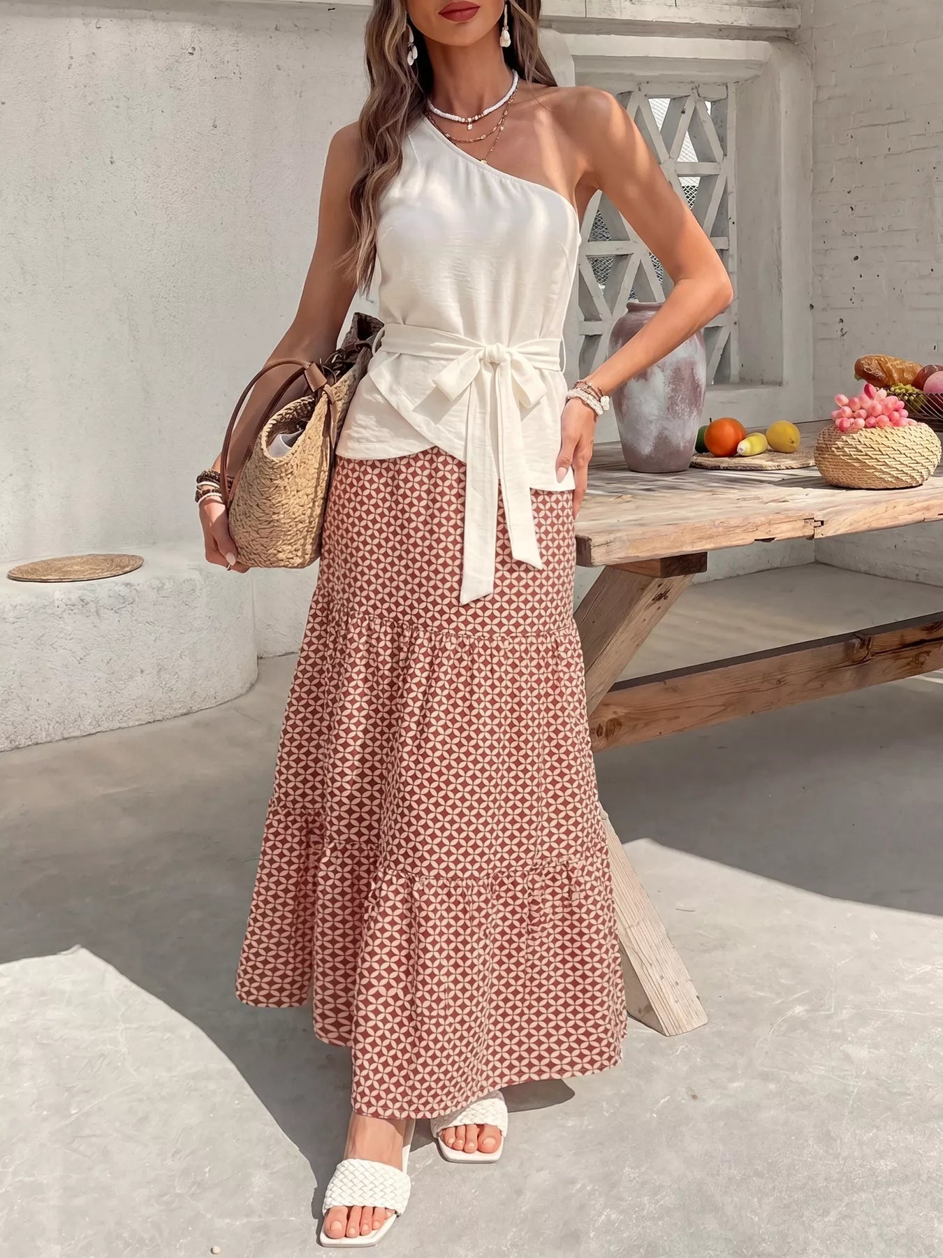 One-Shoulder Top and Geometric Print Maxi Skirt Set Secondary image