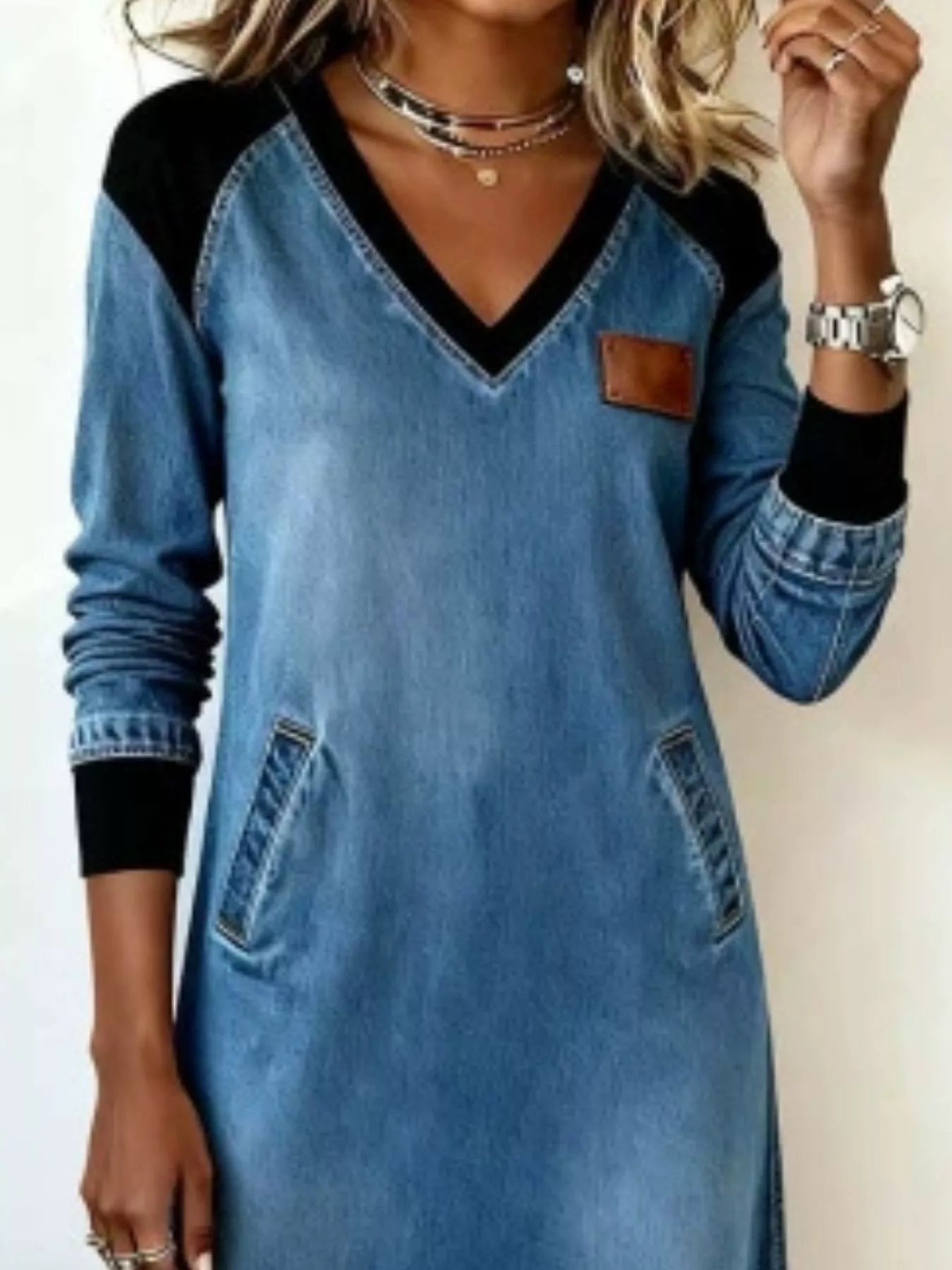 Full Size Contrast V-Neck Midi Dress Plus Size Secondary image