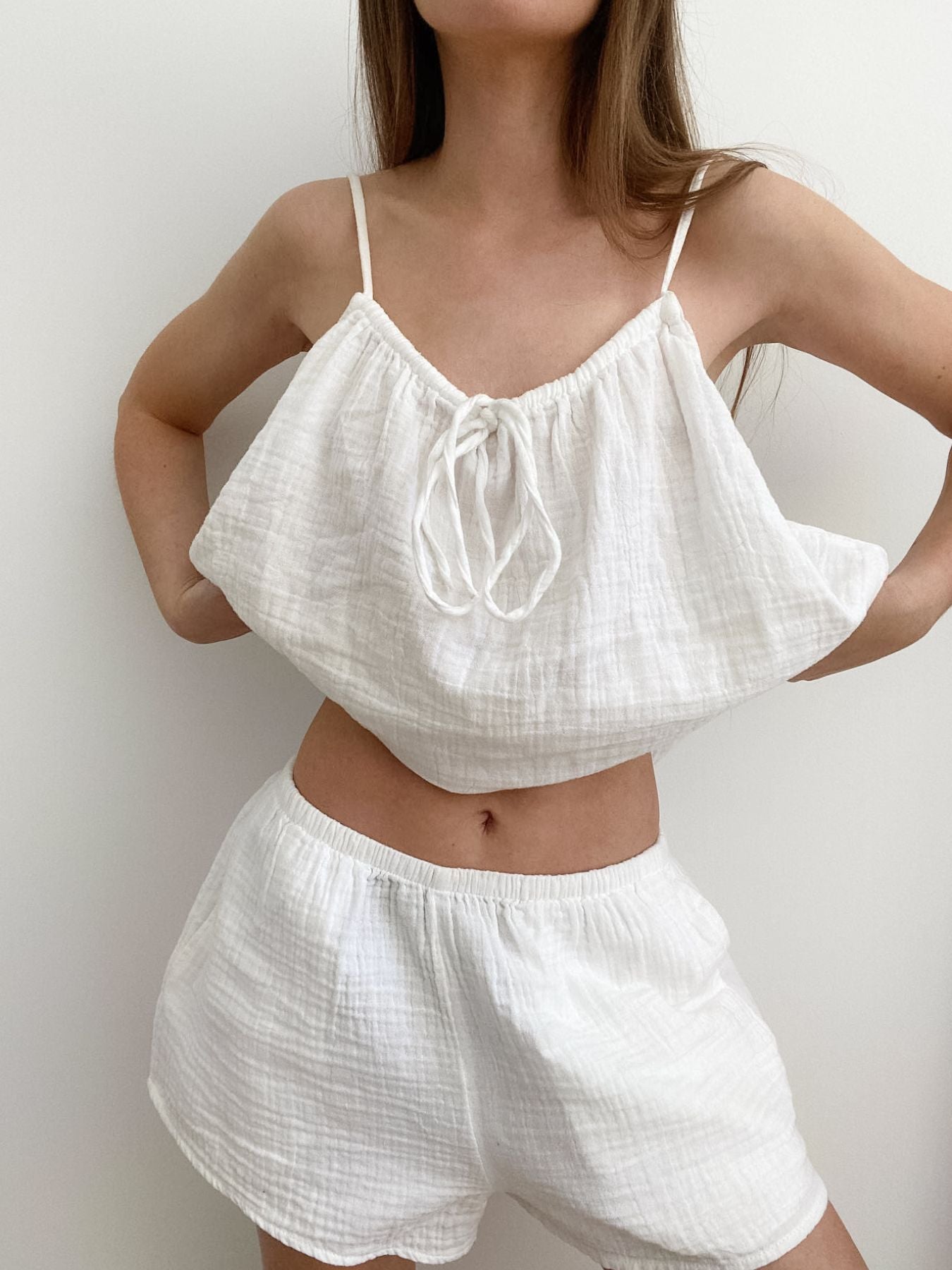 Tie Front Relaxed Fit Cami and Shorts Set Secondary image