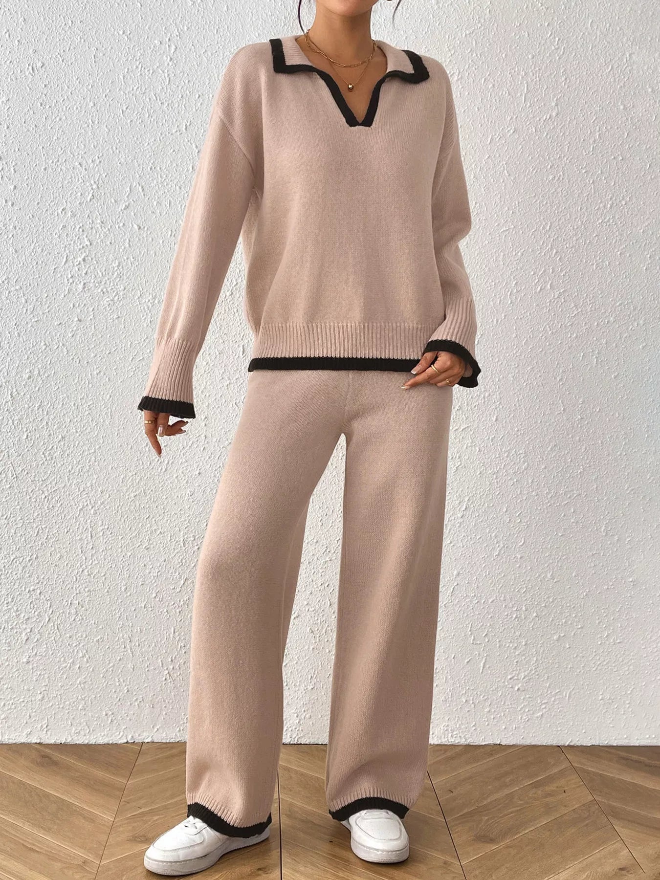 Contrast Trim Polo Collar Top and Pants Sweater Set Secondary image