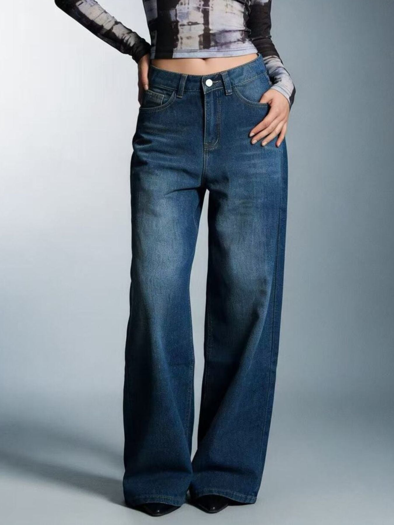 High-Waisted Wide Leg Jeans Secondary image