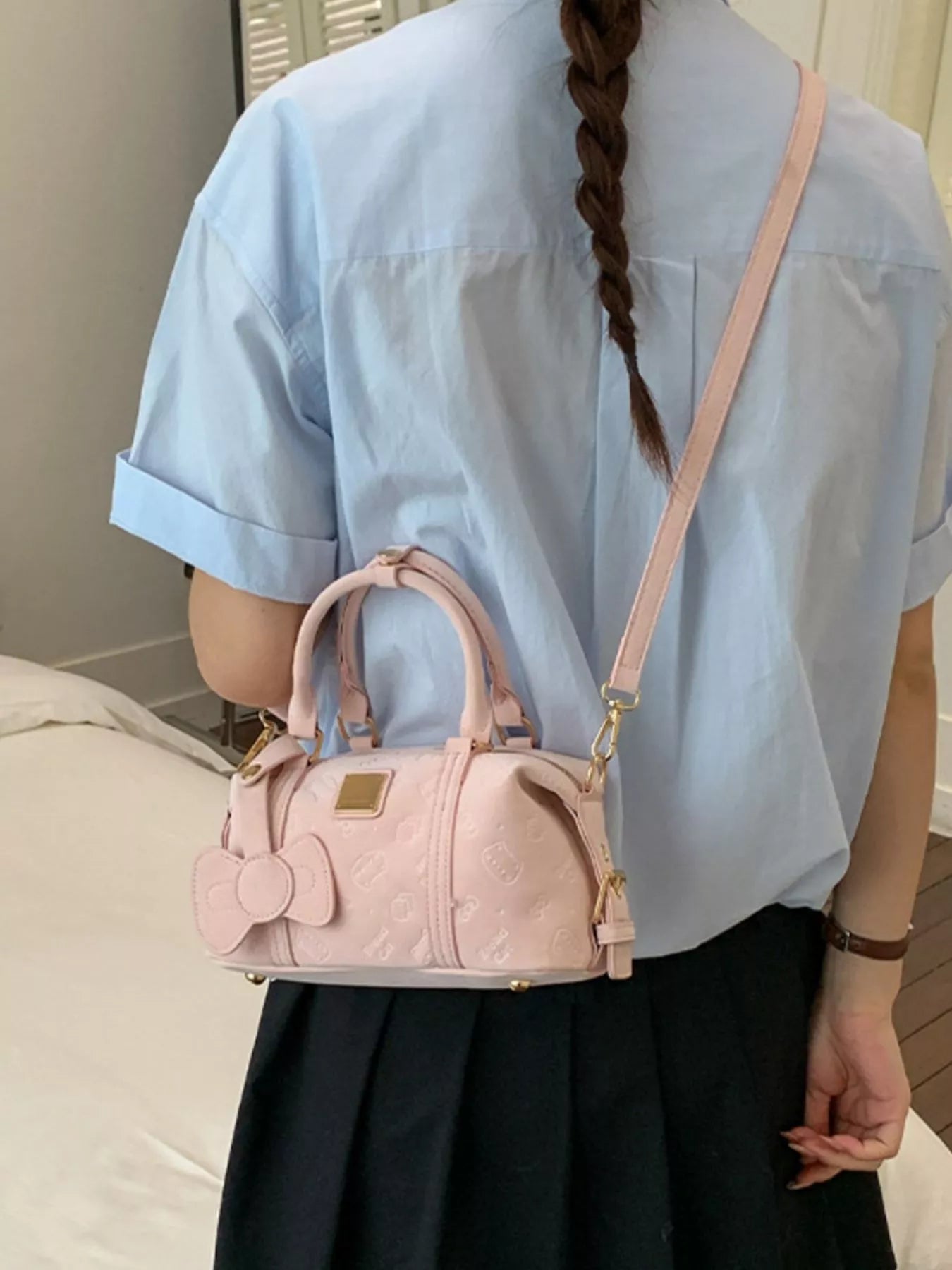 Bow Decor Crossbody Bag Secondary image