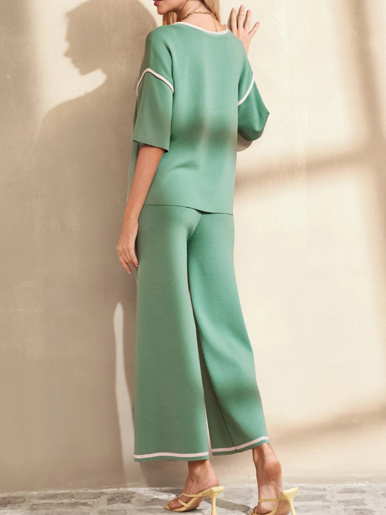 Contrast Trim T-Shirt and Drawstring Pants Set Secondary image
