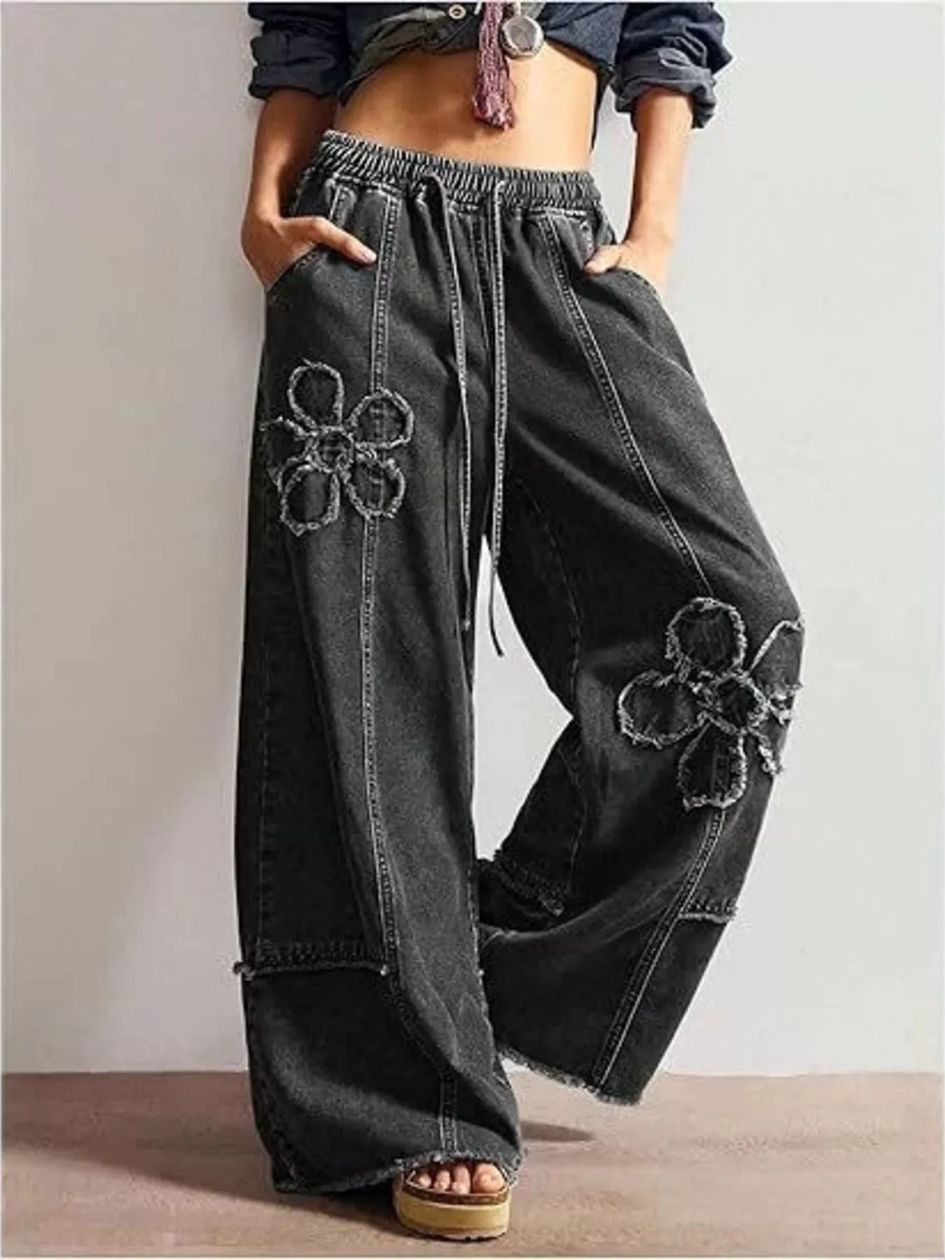 Floral Appliques Wide Leg Jeans Secondary image