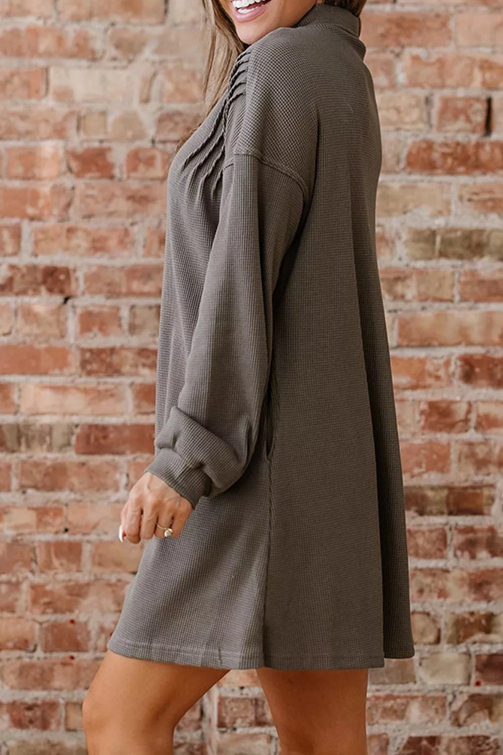 Casual Button-Down Dress with Pockets Secondary image