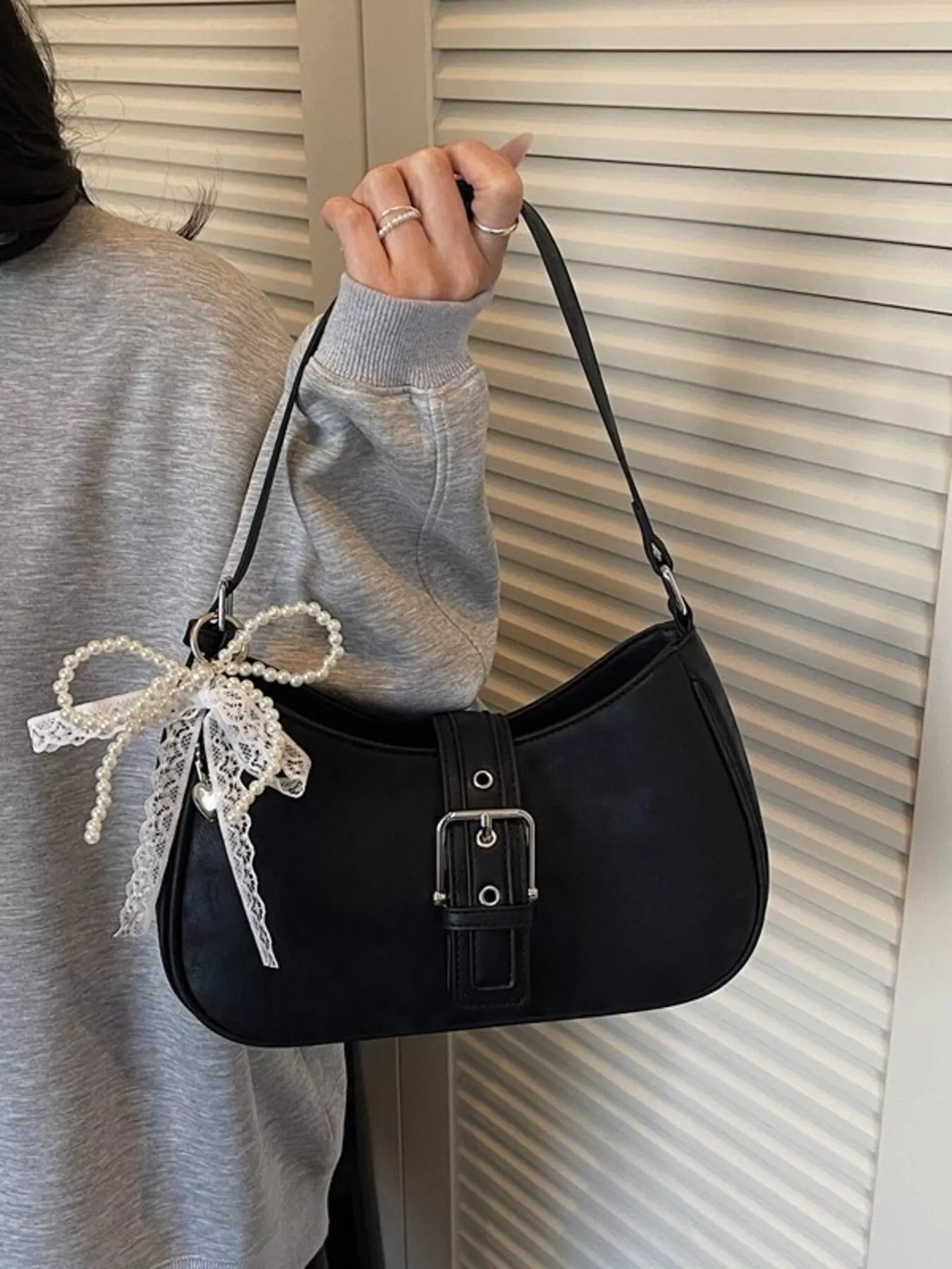 Buckle Decor Shoulder Bag Secondary image