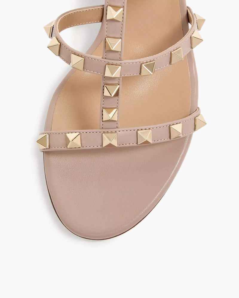 Woman Rockstud Leather Sandal