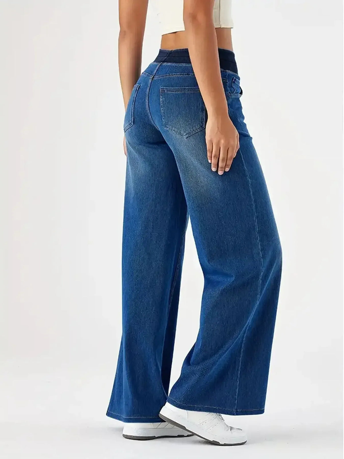 Women's Elastic Waist Loose Straight Leg Denim Jeans