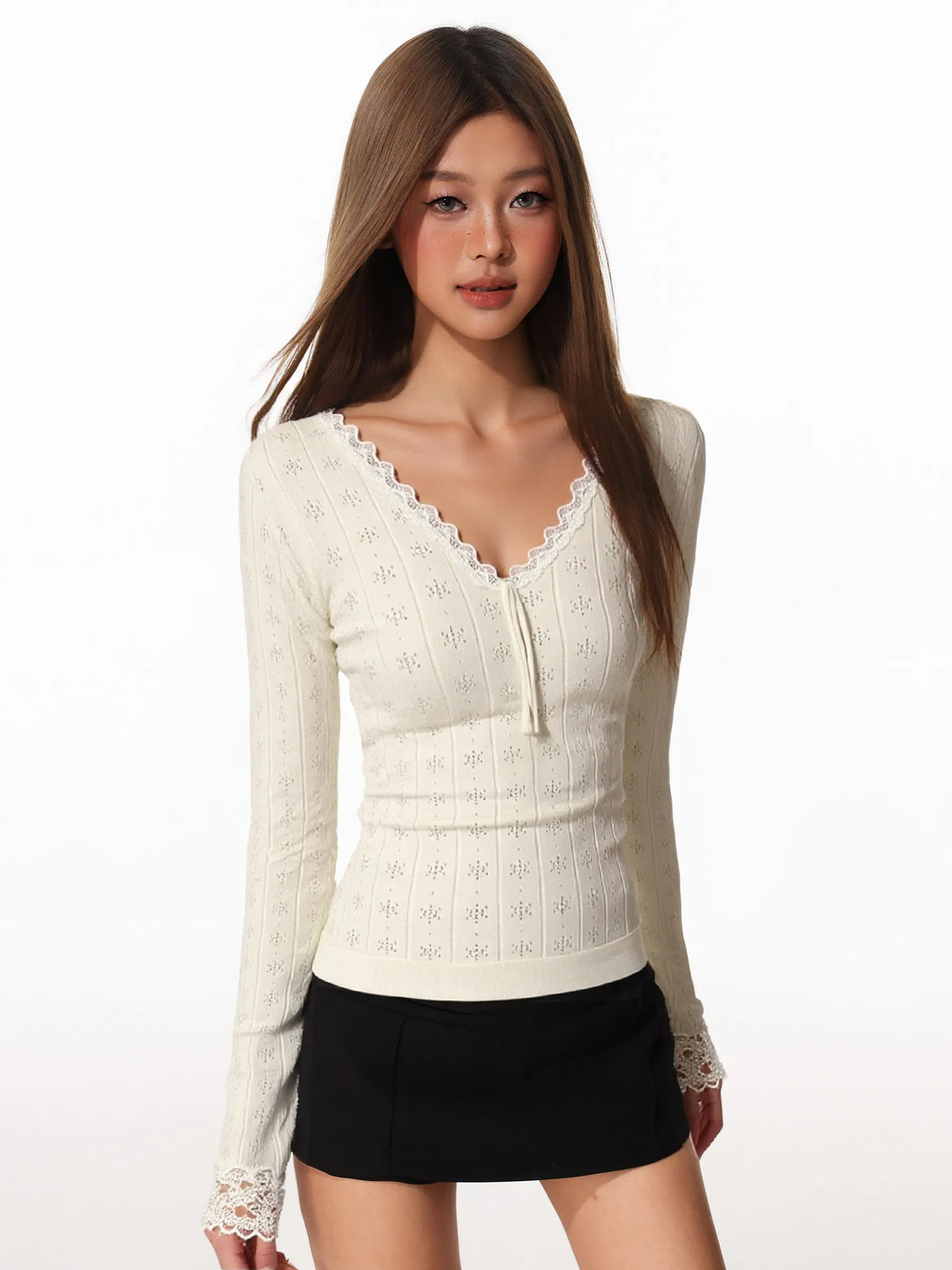 Women's Hollow Out Lace V-Neck Long Sleeve Slim Fit Top